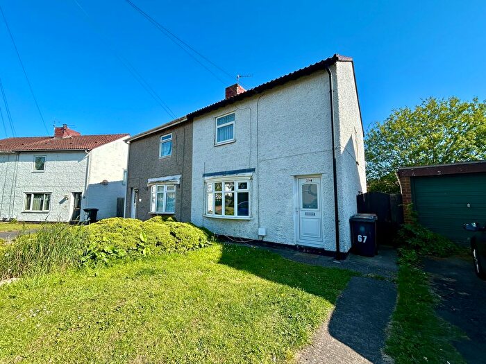 3 Bedroom Semi-Detached House To Rent In Castle Square, Backworth, Newcastle Upon Tyne, NE27