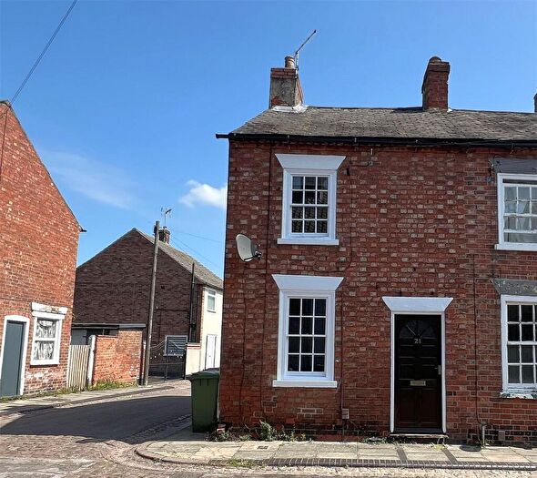 2 Bedroom Terraced House To Rent In King Street, Newark, Notts, NG24