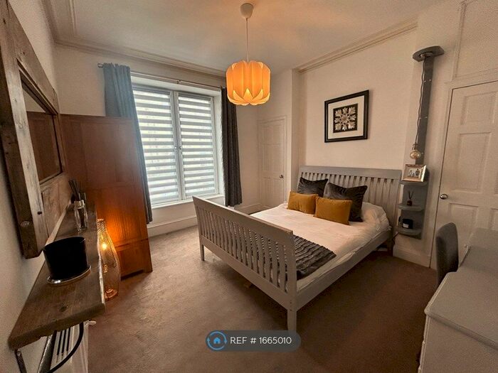 1 Bedroom Flat To Rent In Menzies Rd, Aberdeen, AB11