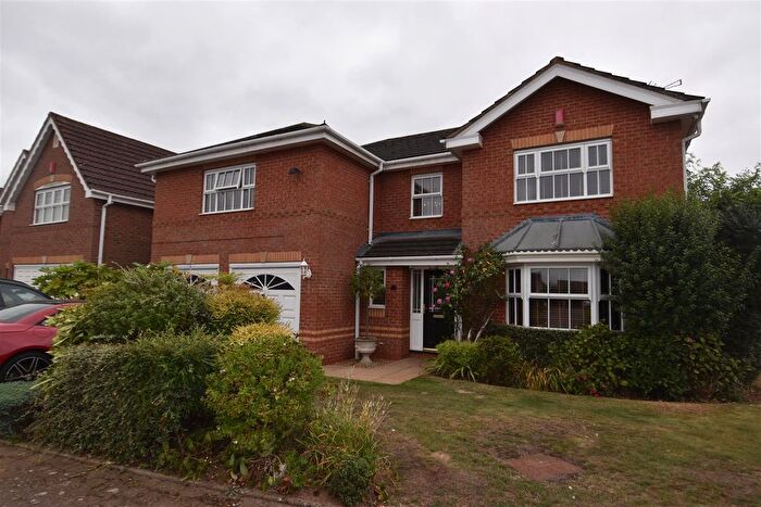 5 Bedroom Detached House To Rent In Imogen Gardens, Warwick Gates, CV34