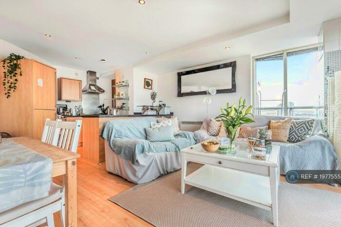 2 Bedroom Flat To Rent In Albion St, Leeds, LS2