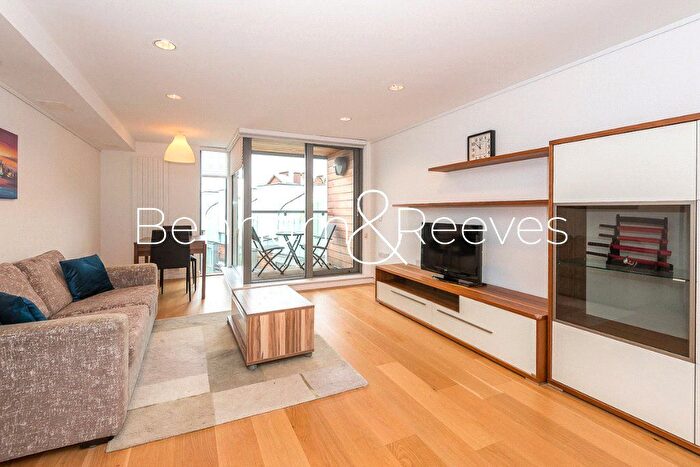 2 Bedroom Flat To Rent In Laycock Street, London, N1