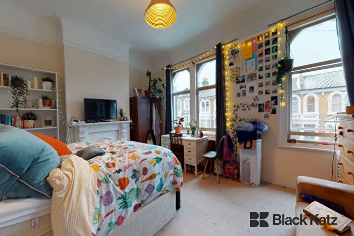 6 Bedroom Town House To Rent In Crofton Road, Camberwell/Peckham, SE15