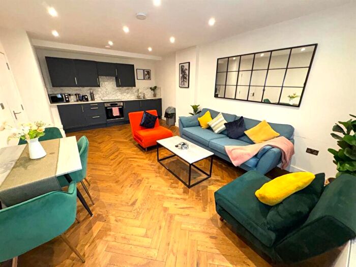 1 Bedroom Apartment To Rent In Middle Street, Brighton, BN1