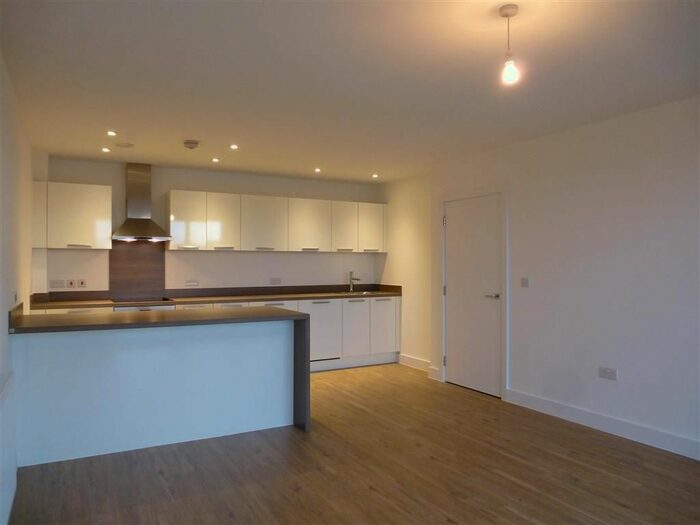 2 Bedroom Flat To Rent In Youngman Place, Taunton TA1