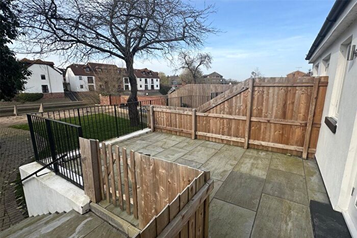 1 Bedroom Bungalow For Sale In High Street, Tewkesbury, Mar, GL20