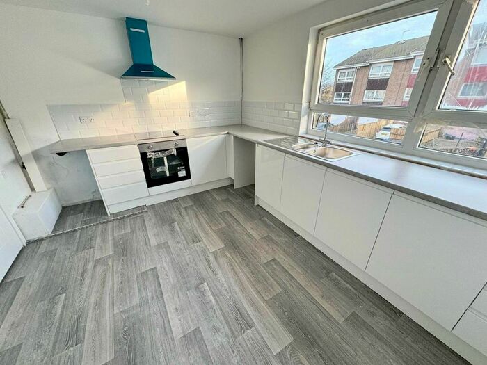4 Bedroom Terraced House To Rent In Anderson Street, South Shields, NE33