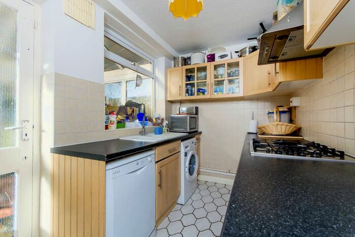 3 Bedroom Property To Rent In Greenbay Road, Charlton, London, SE7