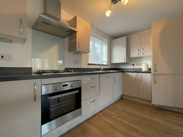 2 Bedroom Flat To Rent In Martell Drive, MK42