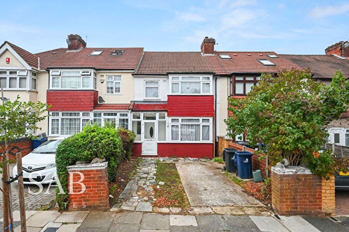 3 Bedroom Terraced House For Sale In Portland Crescent, Greenford, UB6