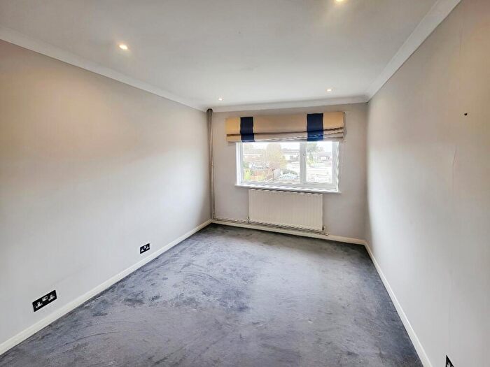 1 Bedroom Maisonette To Rent In The Pines, Horsham, RH12