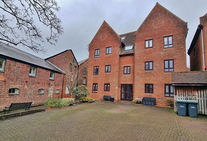 1 Bedroom Flat For Sale In The Parchment, Havant, PO9