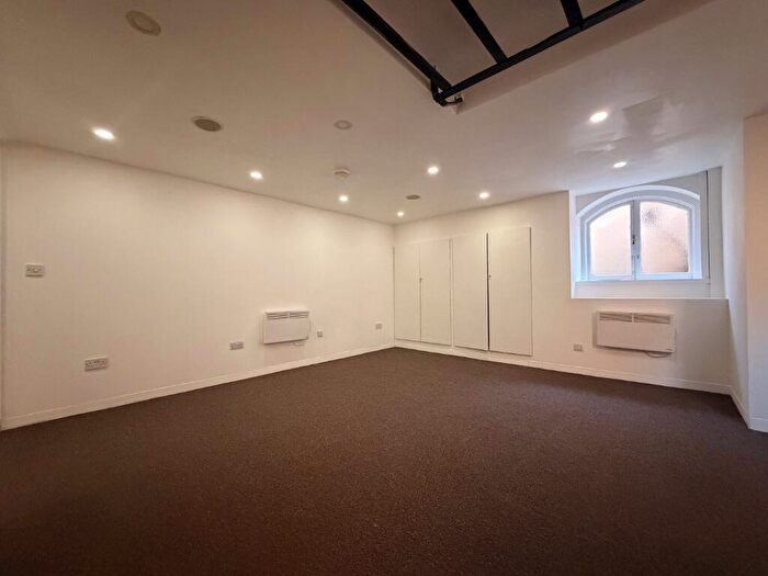 Studio To Rent In Perry Vale, London, SE23