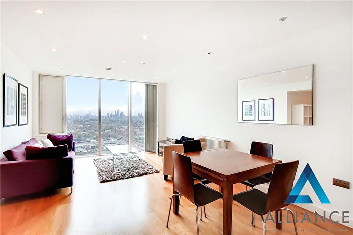 2 Bedroom Flat To Rent In High Street, London, E15