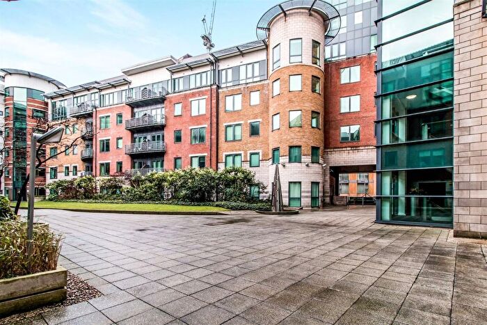 2 Bedroom Property To Rent In City Road East, Manchester, M15