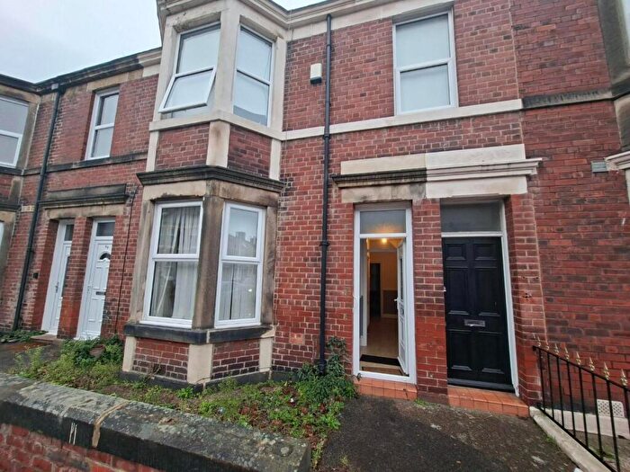 2 Bedroom Flat For Sale In Kelvin Grove, Newcastle Upon Tyne, NE2