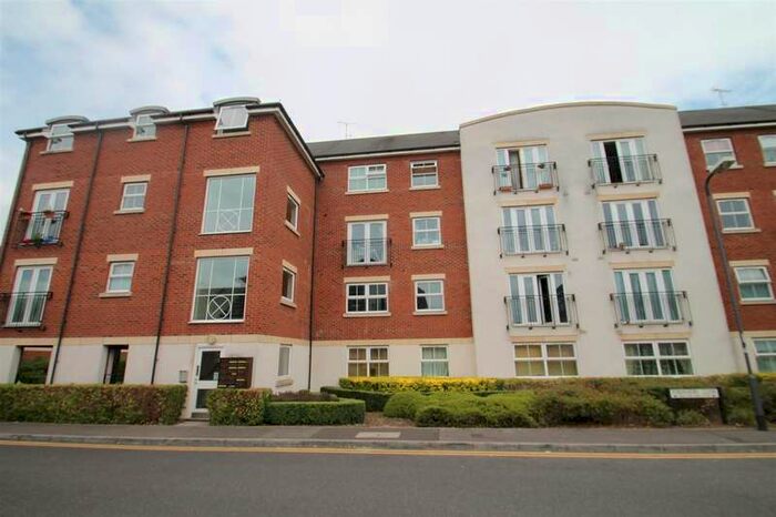 2 Bedroom Apartment To Rent In Tobermory Close, Slough, SL3