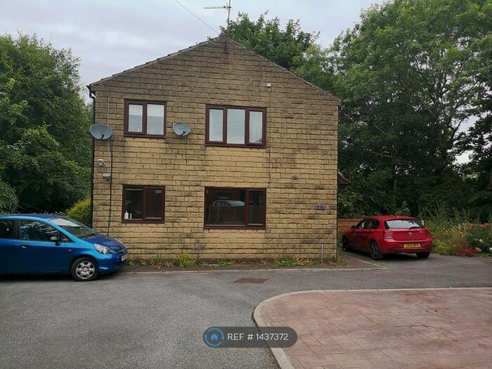 2 Bedroom Flat To Rent In Beaufort Street, Rochdale, OL12