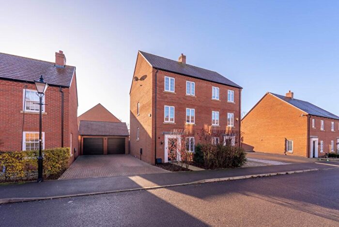 4 Bedroom Semi-Detached House For Sale In Lancaster Road, Brampton, Huntingdon, Cambridgeshire, PE28