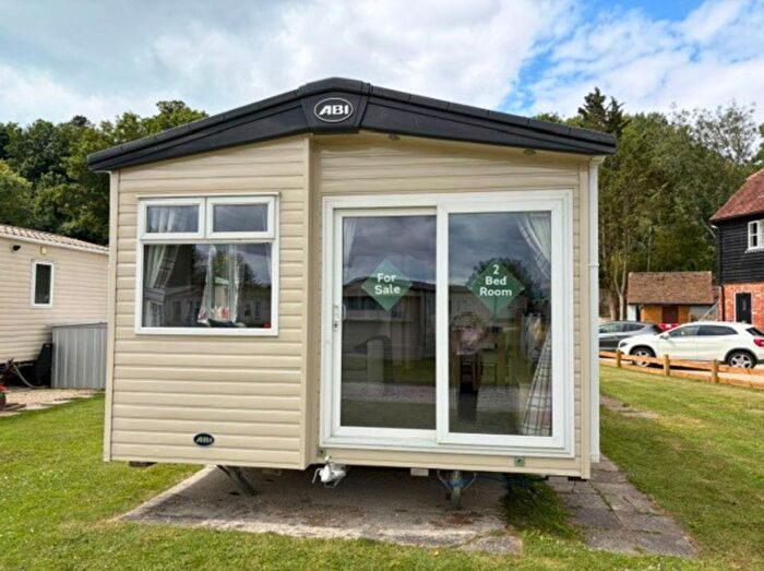 2 Bedroom Park Home For Sale In Station Road, Winchelsea, TN36