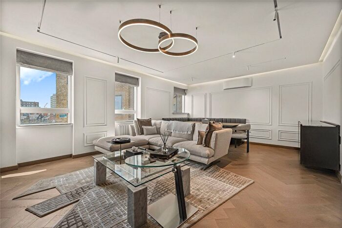 2 Bedroom Flat For Sale In Crawford Street, London, W1H