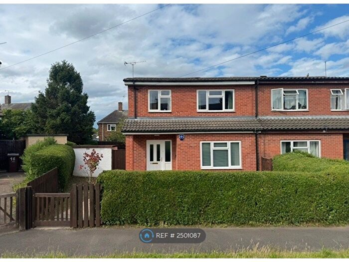 3 Bedroom Semi-Detached House To Rent In Stotfield Road, Nottingham, NG8