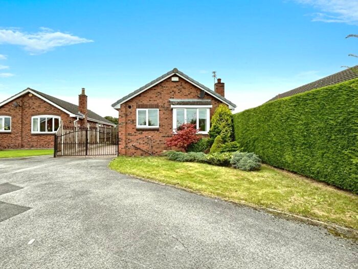 3 Bedroom Detached Bungalow To Rent In Hickleton Court, Thurnscoe, S63