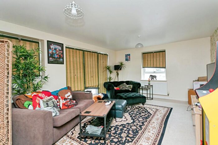 2 Bedroom Flat For Sale In Coleman House, Watling Street, Bletchley, Milton Keynes, MK2