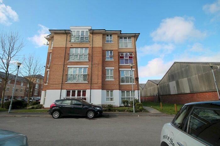 2 Bedroom Flat To Rent In Golders Green, Edge Hill, Liverpool, L7