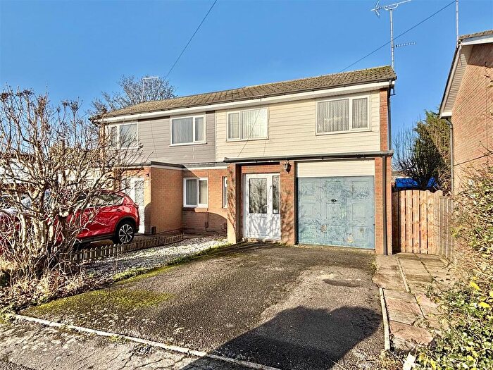 3 Bedroom Semi Detached House For Sale In Hibbs Close, Poole, BH16