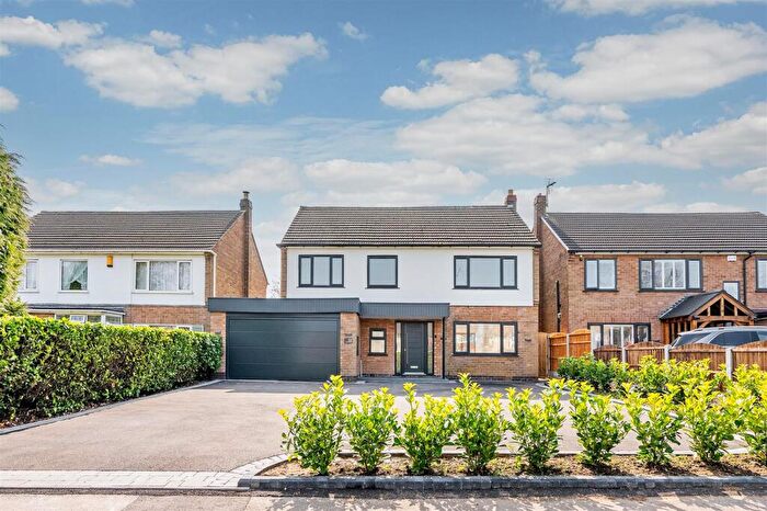 4 Bedroom Detached House For Sale In Seven Star Road, Solihull, B91