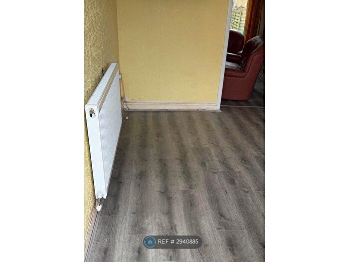3 Bedroom Terraced House To Rent In Laundry Road, Smethwick, B66