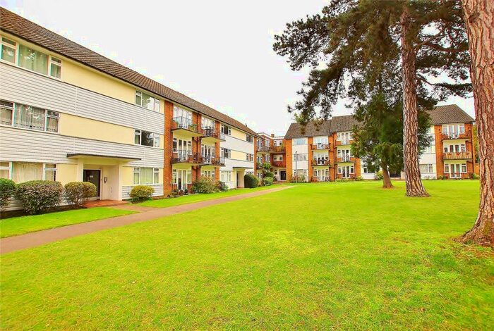 2 Bedroom Apartment To Rent In Lindfield Gardens, Guildford, Surrey, GU1