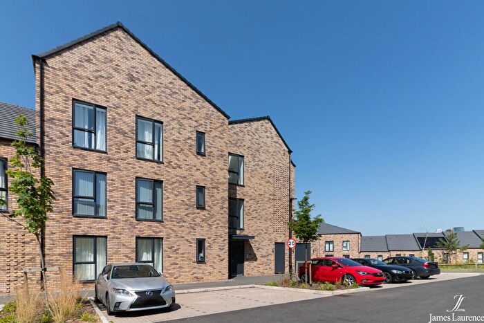 2 Bedroom Flat To Rent In Eden Avenue, Balsall Heath, Birmingham, B12