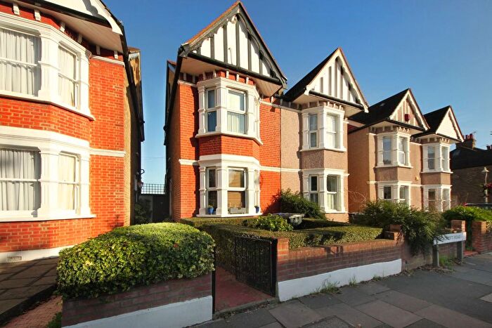 3 Bedroom Semi Detached House For Sale In Northcroft Road, W13