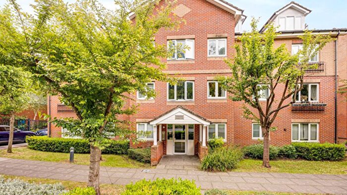 2 Bedroom Flat For Sale In Godstone Road, Kenley, CR8