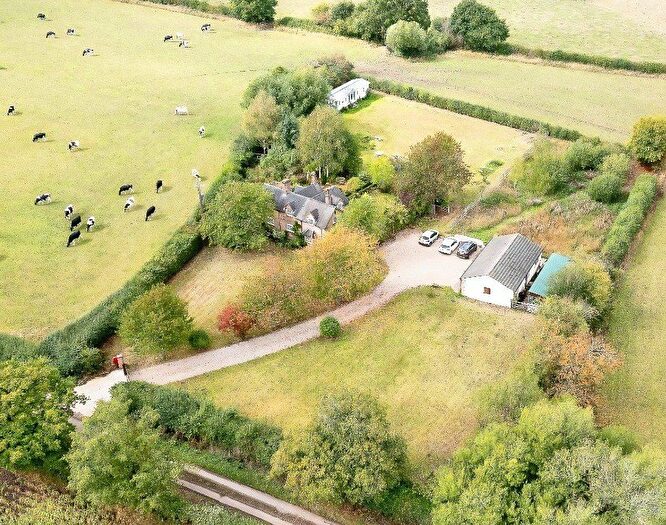 4 Bedroom Cottage For Sale In Bridle Lane, Broad Heath, Stafford, Staffordshire, ST20