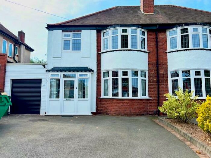 3 Bedroom House To Rent In The Broadway, Dudley, DY1
