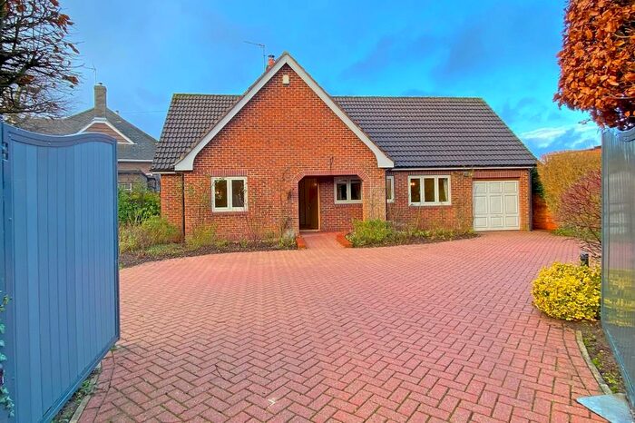 4 Bedroom Detached House To Rent In Rossett Holt Grove, Harrogate, HG2