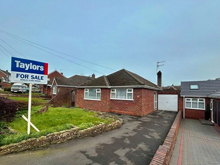 2 Bedroom Bungalow For Sale In Longfellow Road, Straits, Lower Gornal, DY3