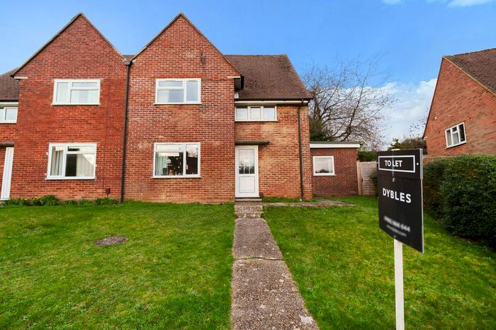 5 Bedroom Semi-Detached House To Rent In Fox Lane, Winchester, SO22