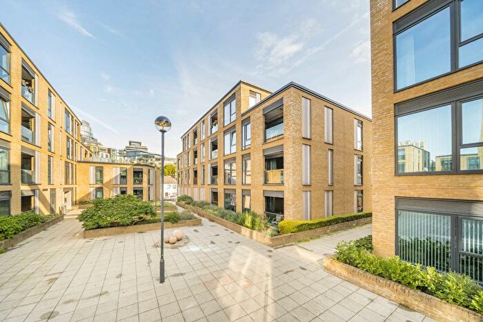 2 Bedroom Flat For Sale In Eltringham Street, Wandsworth, SW18