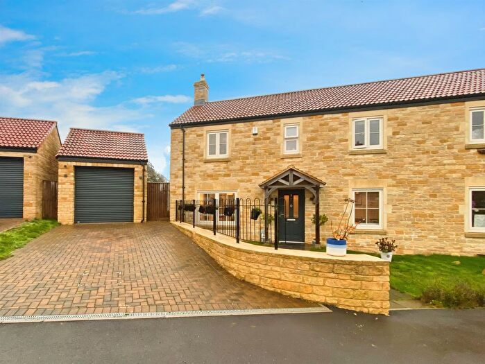 3 Bedroom Semi-Detached House For Sale In Lavender Close, Faulkland, Radstock, BA3