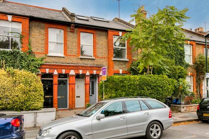 3 Bedroom Maisonette To Rent In Glentham Road, Barnes, SW13