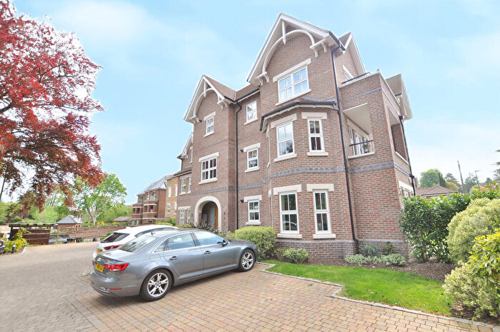 2 Bedroom Apartment To Rent In Quinns Place, Albury Road, Guildford, Surrey, GU1
