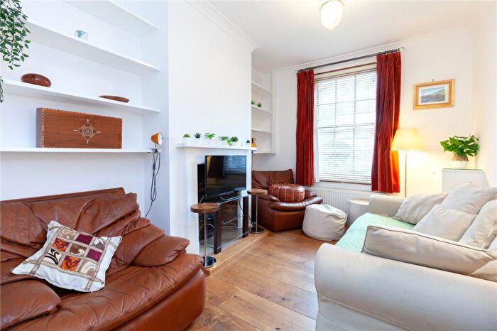 3 Bedroom Terraced House To Rent In Princes Street, Oxford, OX4