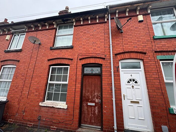 2 Bedroom Property For Sale In Handley Street, Wednesbury, West Midlands, WS10