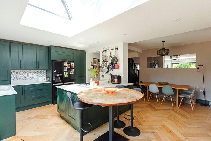 5 Bedroom Semi-Detached House For Sale In Wellington Hill West, Bristol, BS9