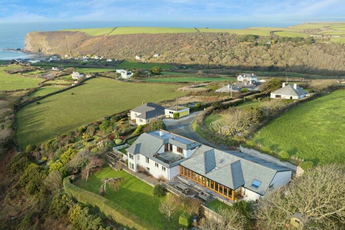 6 Bedroom Detached House For Sale In Bramble Hill, Crackington Haven, EX23