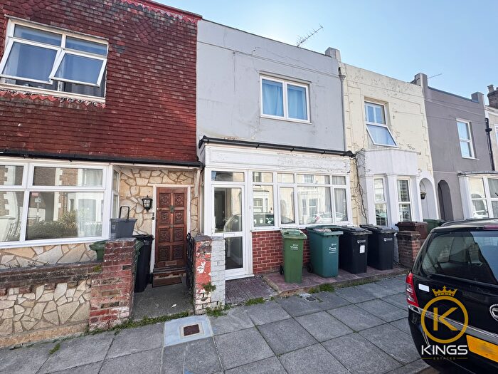 5 Bedroom Terraced House To Rent In Britannia Road, Southsea, PO5